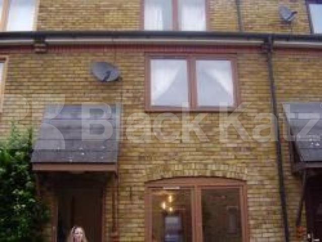 			New Instrction, 1 Bedroom, 1 bath, 1 reception Flat			 Mackenzie Road, Holloway